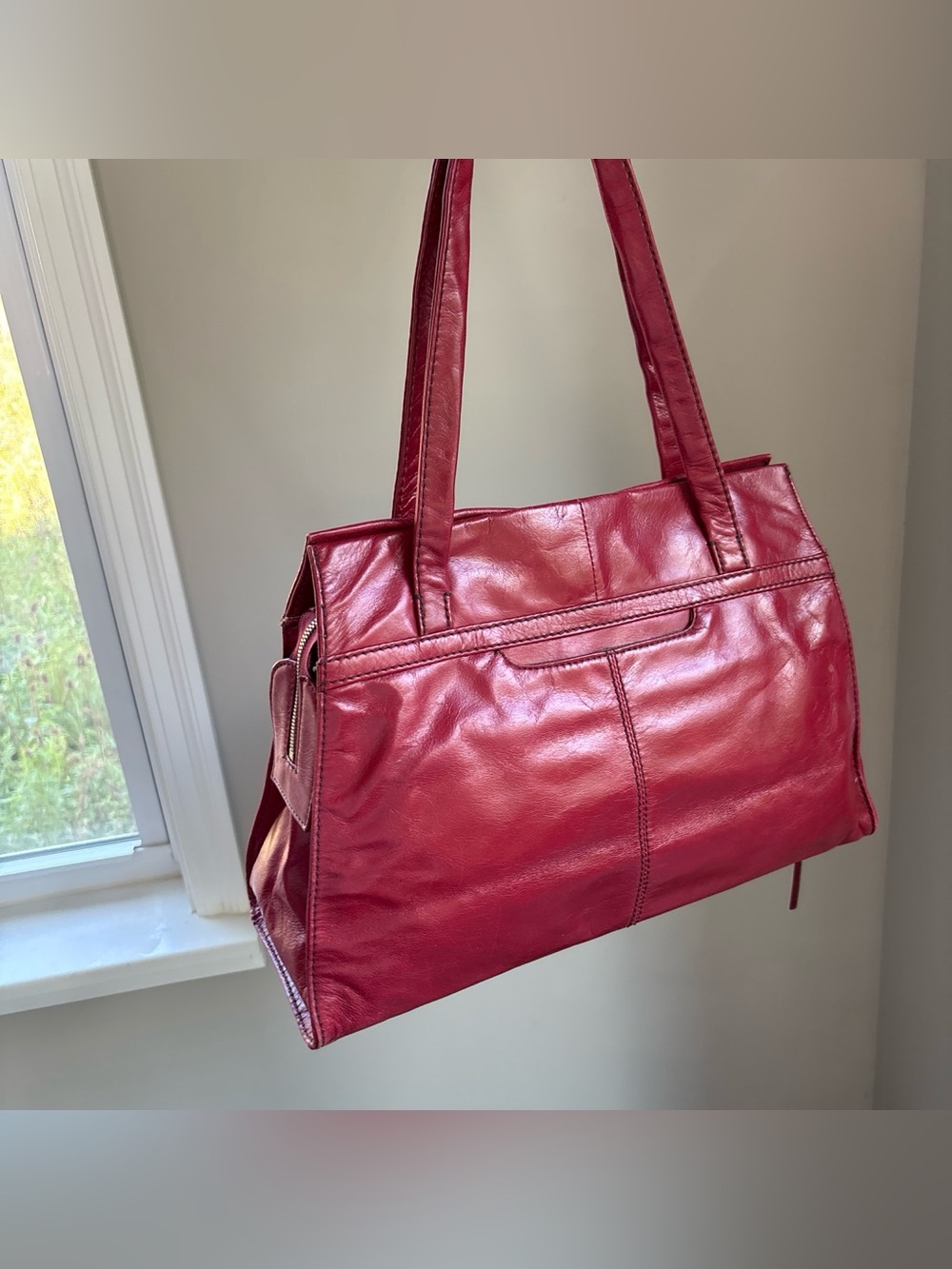 HOBO Red Leather Shoulder Bag with boho vibe floral interior - Picture 2 of 7